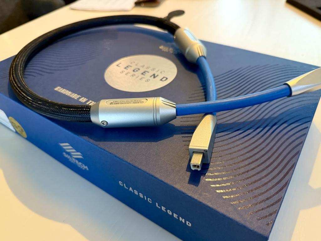 Siltech Siltech Classic Legend 880 USB 1.0m – €1,235 ex VAT