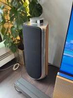 B&O – Beolab 50 (Paar) Silver / Oak – Vorführlautsprecher im Auftrag zu verkaufen