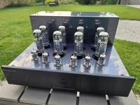 EVO 400 Power Amplifier - Black - DEMO - 50% from list price