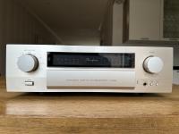 Accuphase C2400