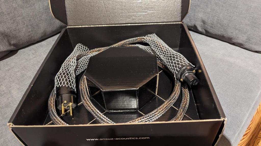 Ansuz acoustics Diamond Power Cord 2m (8503149475) Secondhand device