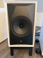 MoFi SourcePoint 10 incl. Low Stands