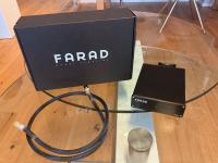 Farad Super 3 - 9V Netzteil mit Upgrade Kabel und Orange Synergistic Research Sicherung