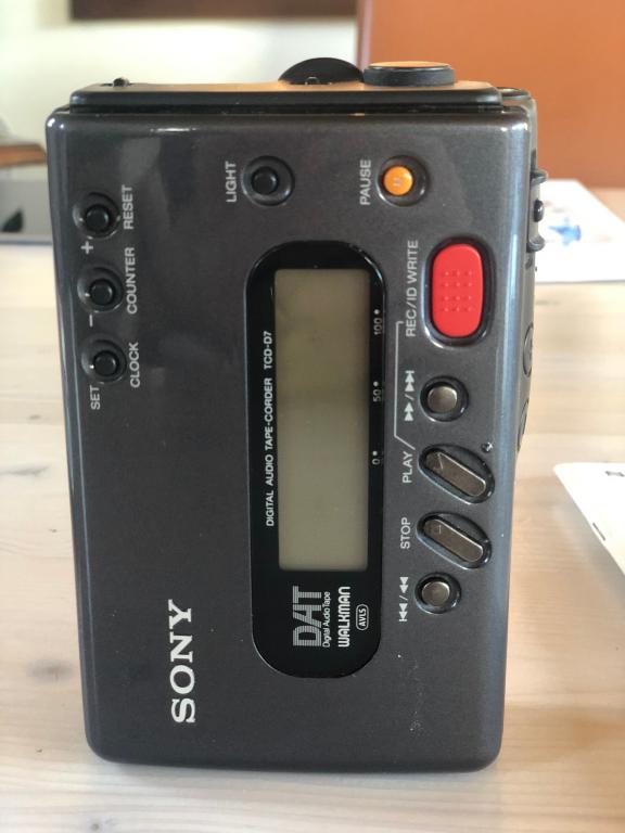 Sony Portabler SONY DAT Recorder TCD D7 Walkman (8803214097