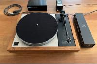 LP 12 Sondek, LINN BASIK PLUS Tonarm, LINN LINGO 4, LINN ADIKT, LINN Trampolin, Tom Adams MicroGroove STD MM mit separatem Netzteil