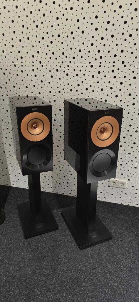 KEF Reference 1 Meta inkl. Stands *Ex Demo* * Full warranty* *Pair*