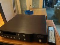 390s, 25 Phono, Linn LP12 Lingo Ekos Kandid, Hedlund-Horn Voxativ AC-2B, Octave MRE 120 Monos, Hovland HP 200 line, McIntosh Mr 71, PS Audio Premier