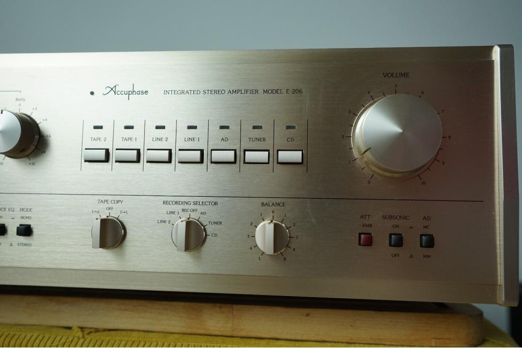 ACCUPHASE E-206 Full Amplifier