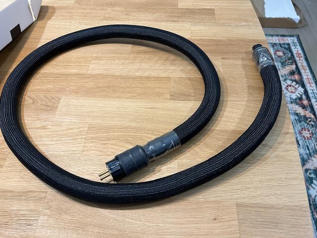 Shunyata Research Python Ztron (black termination) (1.8 M, Schuko, IEC C15) power cord