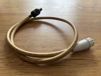 Van den Hul The Mainstream Hybrid