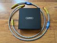 Interconnect RCA Albedo Monolith Silver Monocrystal