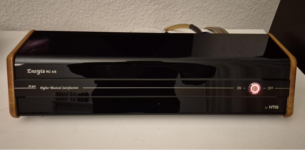 HMS Elektronik Energia RC 4/3 (Netzleiste / power strip)