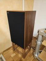 Monitor 40.3 XD - Walnut