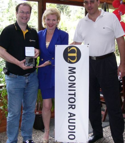 so sieht der EISA-Award von Monitor Audio aus