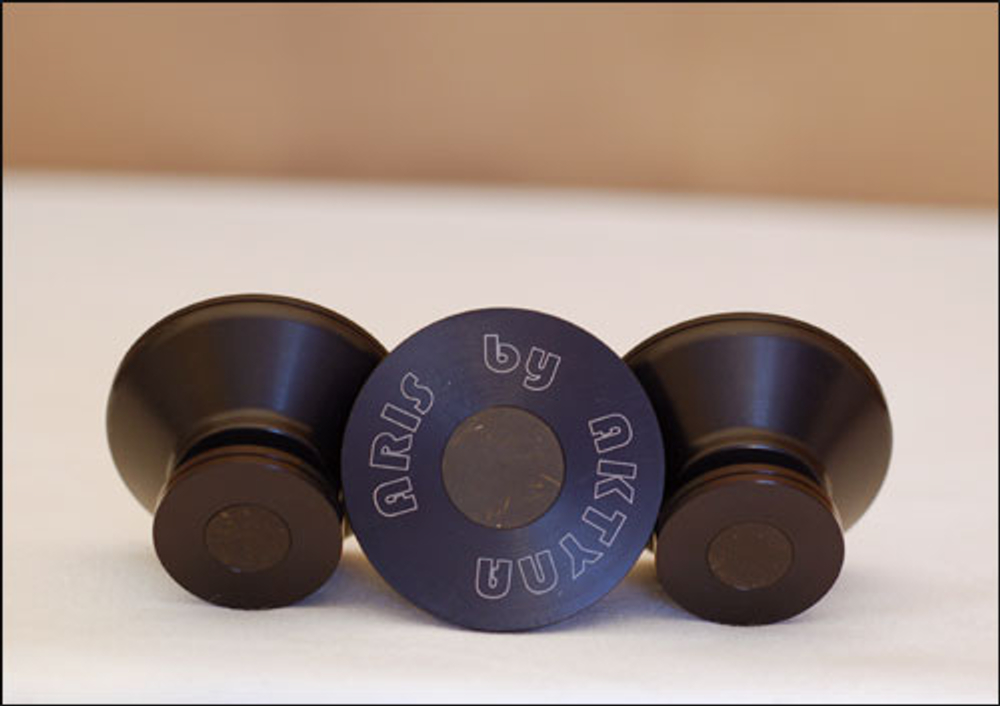 Hifi & High End Studio W - Aktyna A.r.i.s. Aktyna A.r.i.s. - Anti-Resonanz-Entkoppler