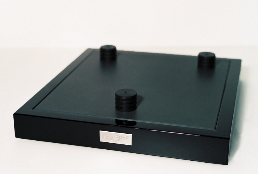 Subbase écho LS Tiefschwarz Hochglanz mit Ebony LS