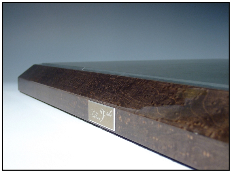 Subbase écho ANALOGIQUE Vogelaugenahorn grau gebeizt mit 8 Schichtenlack