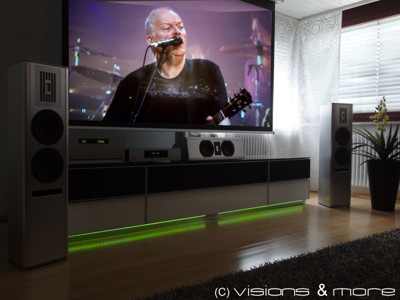 Kennen Sie Ihre Träume ?! Filme, Konzerte mit Gänsehautfaktor bei VISIONS&MORE im Raum Stuttgart-Ulm The stage is yours ! Livefeeling pur !