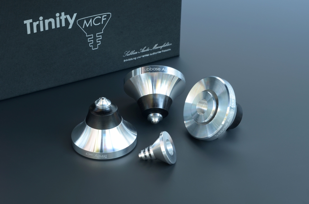 Trinity MCF Hochglanzpoliertes Aluminium und Ebenholz