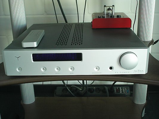 Audia Flight Three Vollverstärker Three  von Audia Flight