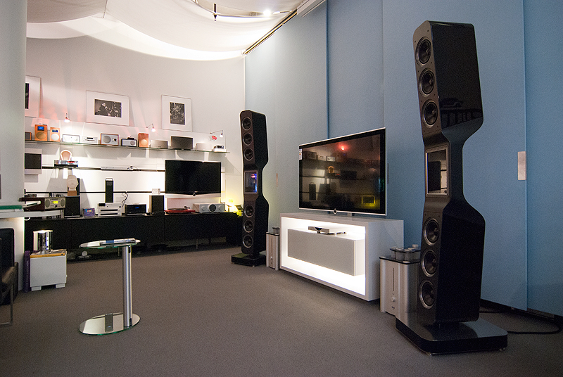 ALEX GIESE HIFI & TV IN HANNOVER PRÄSENTIERT GÖBEL EPOQUE-SERIE