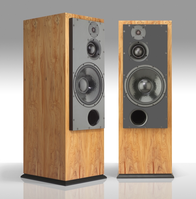 Neu im Hifi Pur im hinterhof Aktiv Lautsprecher von ATC 