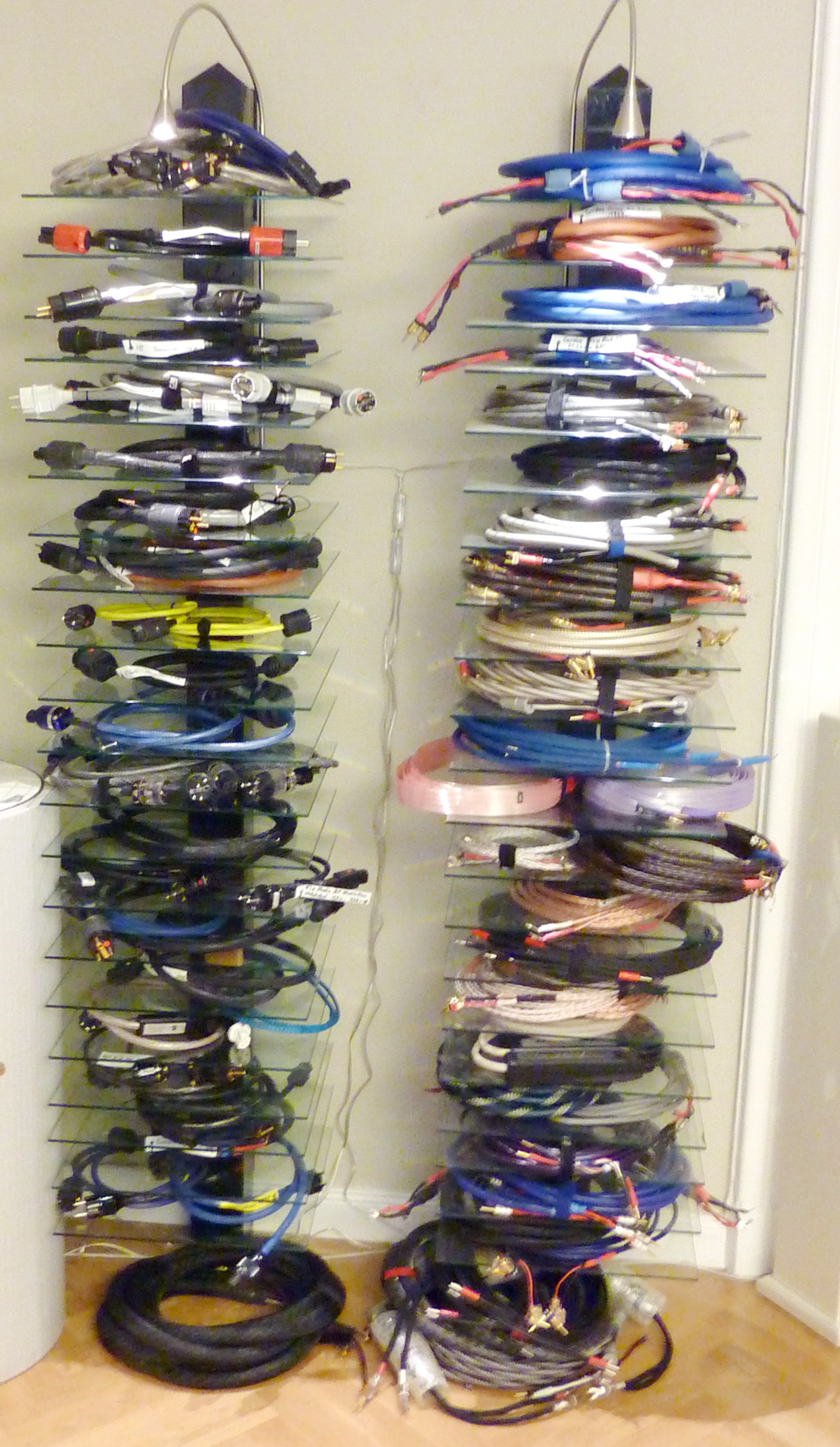 Klangunterschiede bei Netzkabeln ? Ein Teil unserer Netzkabelauswahl.