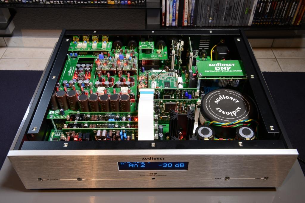 Audionet DNP - analoger UND digitaler Musikgenuss auf höchstem Niveau Audionet DNP in silber/blau