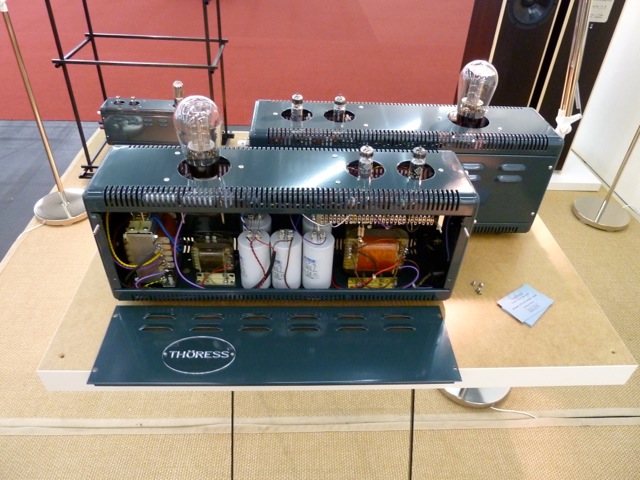 THÖRESS - Premiere auf der High End THÖRESS 300B Mono-Endstufen