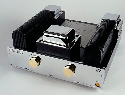 Drei Verstärker von EAR im Hörerlebnis 84 Vollverstärker 834T von EAR