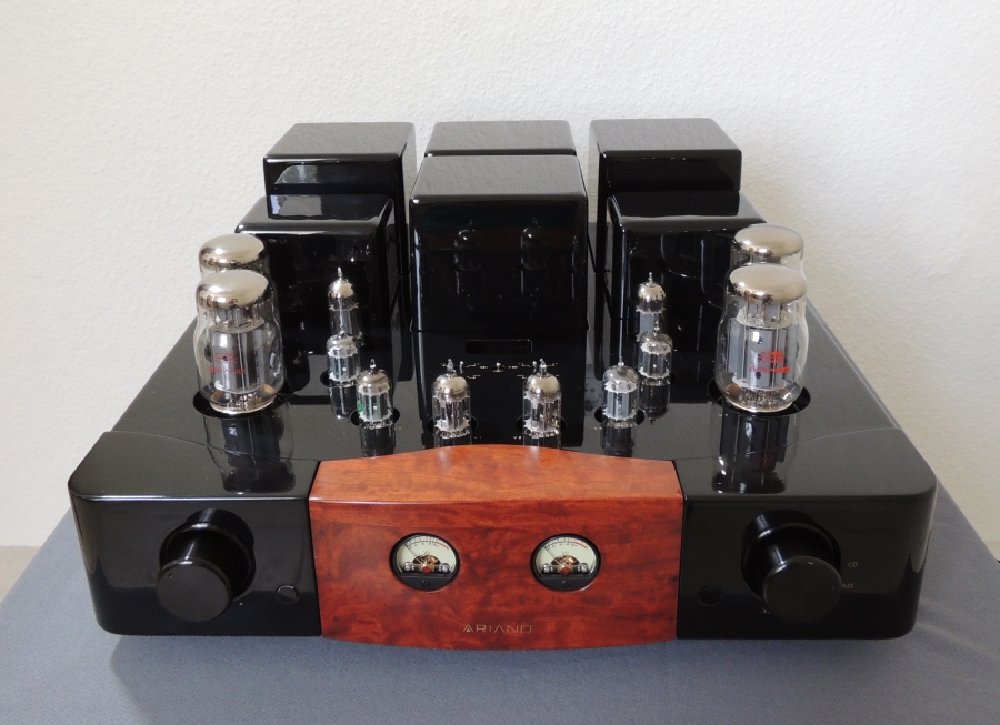 Ariand mit neuem High - End  Röhrenvollverstärker Ariand Auklet 88