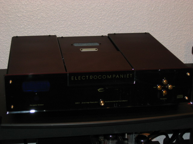 ELECTROCOMPANIET 2005 EMC-1Up