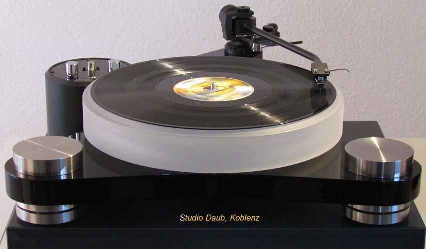 SCHEU Plattenspieler neu in unserem Sortiment... Der Scheu Diamond mit Jelco 12zoll Tonarm