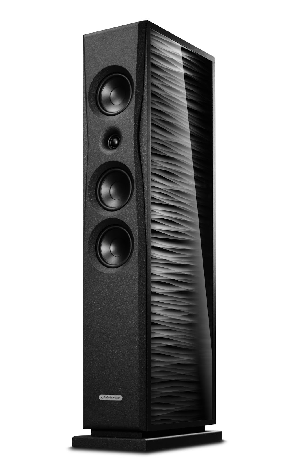 Mehr Lautsprecher ist zu diesem Kurs kaum vorstellbar