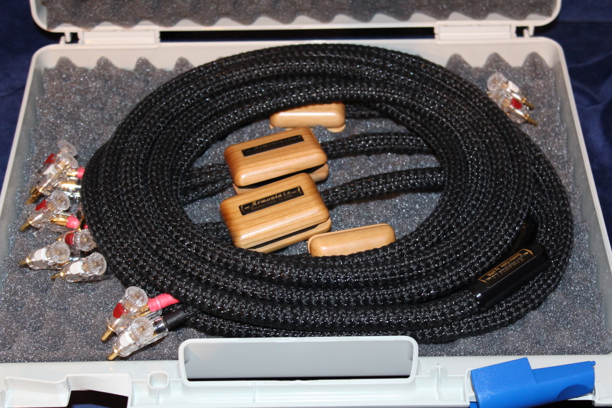 Armonia. die neue langstarke Kabel Familie von HMS www.berlin-hifi.de                   03322-2131655