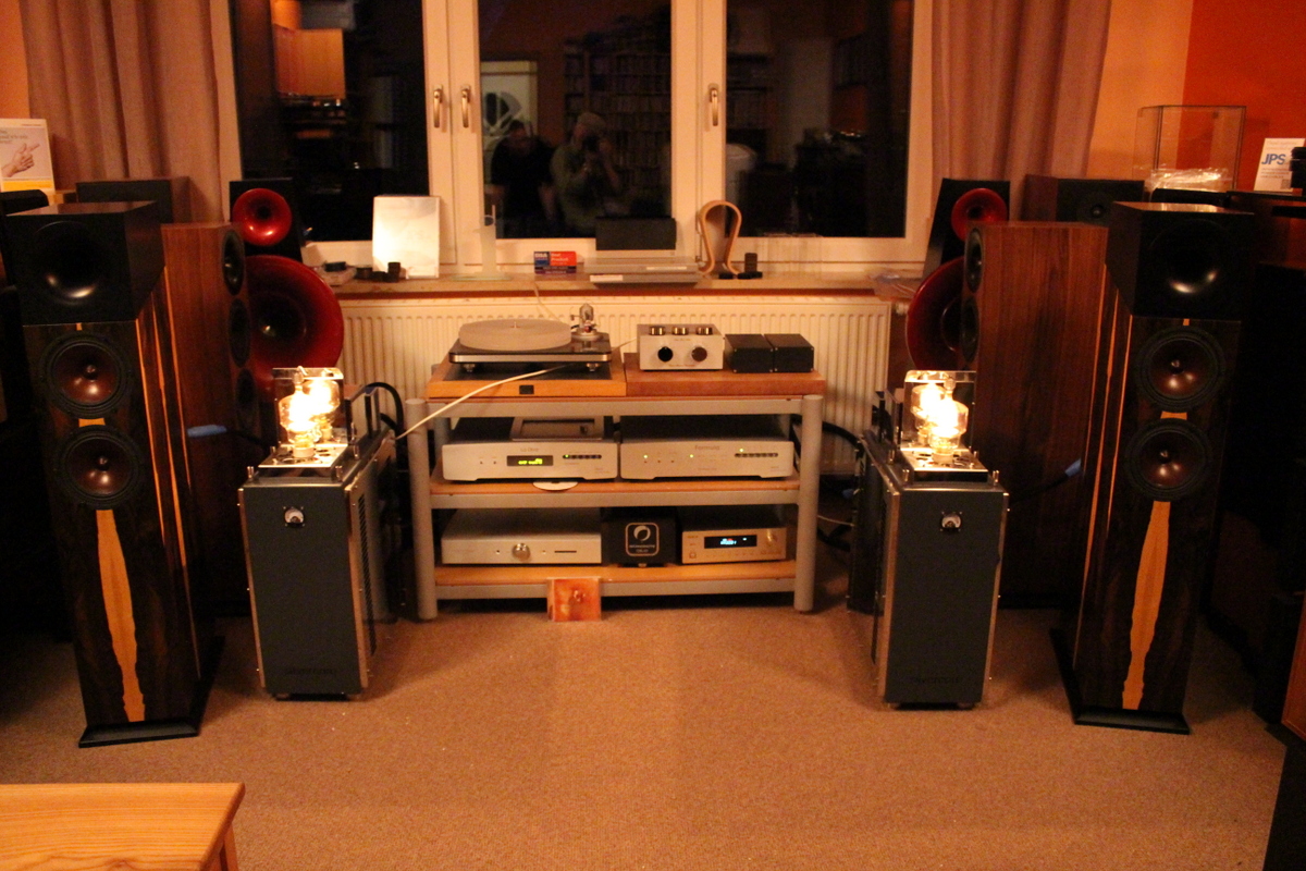 Odeon, Blumenhofer, Horns Mummy, HP 10 und Aria.. www.berlin-hifi.de                   03322-2131655