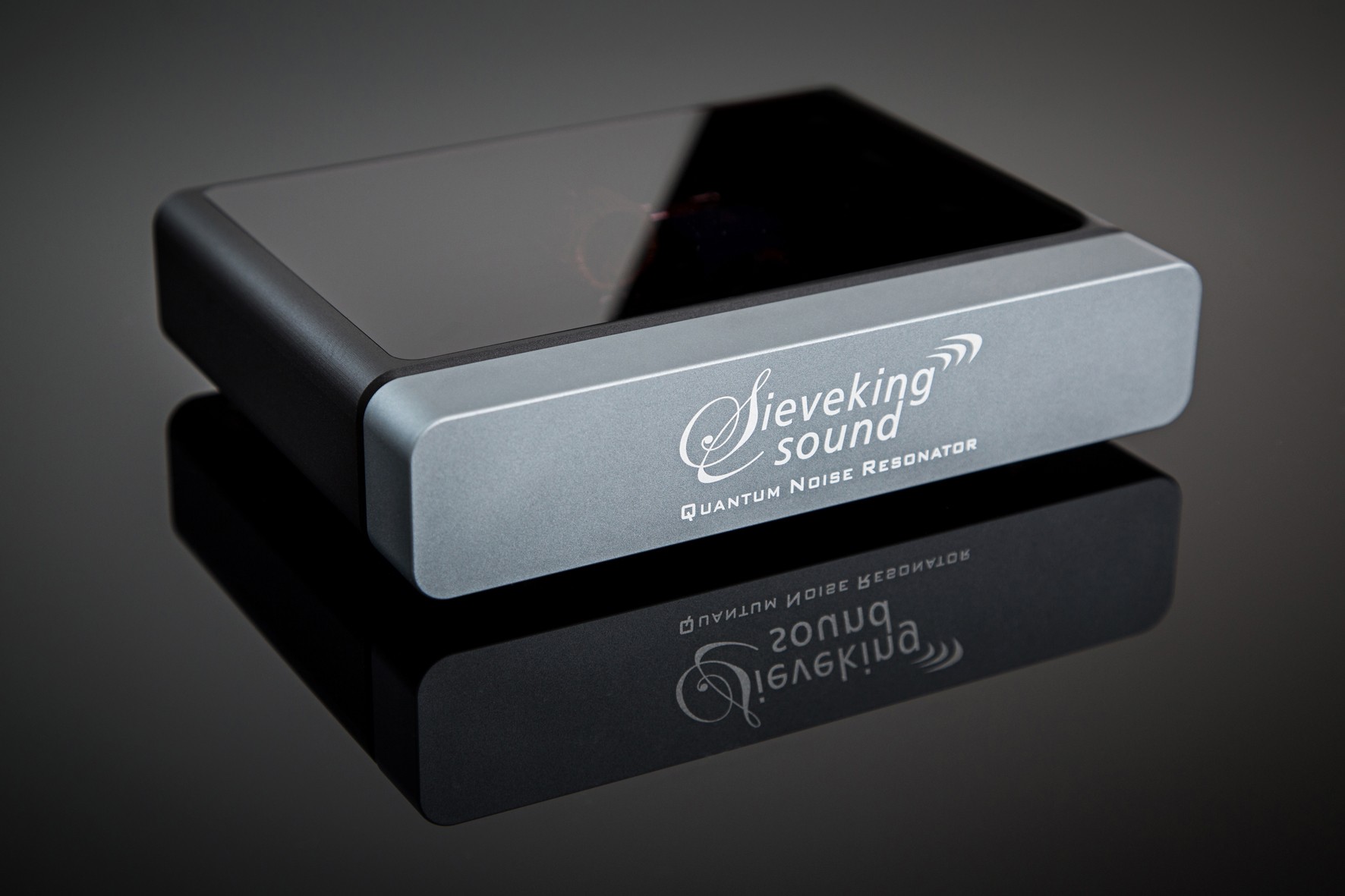 QUANTUM NOISE RESONATOR 