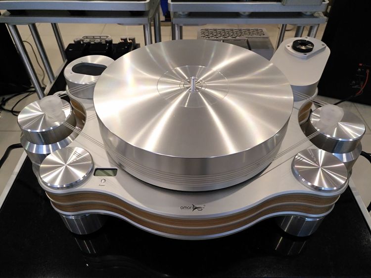 Wer kennt Amari Acoustics ? HighEnd Analoglaufwerk von Amari Acoustics