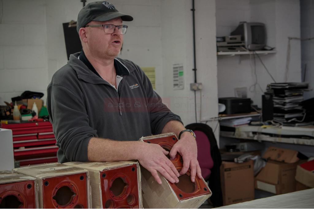 ACOUSTIC ENERGY - for the love of music Acoustic Energy - for the love of music (Lautsprecher sind Handarbeit)