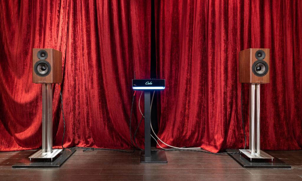 ACOUSTIC ENERGY AE 500 in der Stereo & Video:  ACOUSTIC ENERGY - Kompaktlautsprecher AE 500 bei stereo.ru 