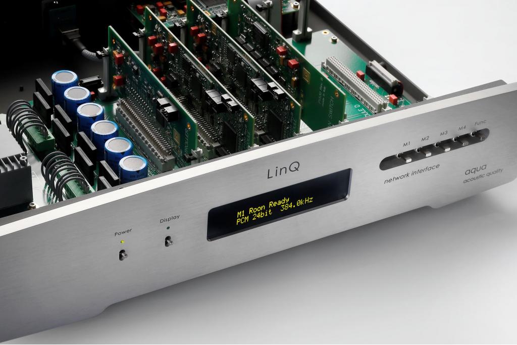 Exzellenter Test des Aqua LinQ (Netzwerk-Interface) in der neuen Einsnull www.audio-offensive.de und www.berlin-hifi.de