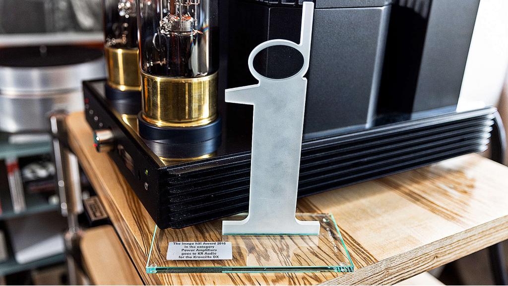 wir haben auch die fantastischen KRONZILLA Verstärker von KR Audio aus Prag da www.audio-offensive.de und www.berlin-hifi.de