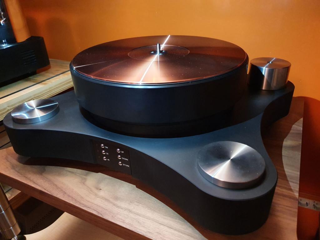 Mit dem TW Akustic Raven LS ist man angekommen... www.audio-offensive.de und www.berlin-hifi.de