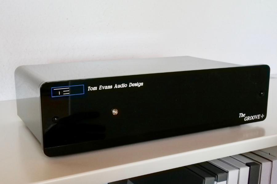 Andreas Wenderoth schreibt im neuen Image HiFi 04-2018 über den Tom Evans Groove Plus SRX MK2: TOM EVANS GROOVE PLUS SRX MK 2