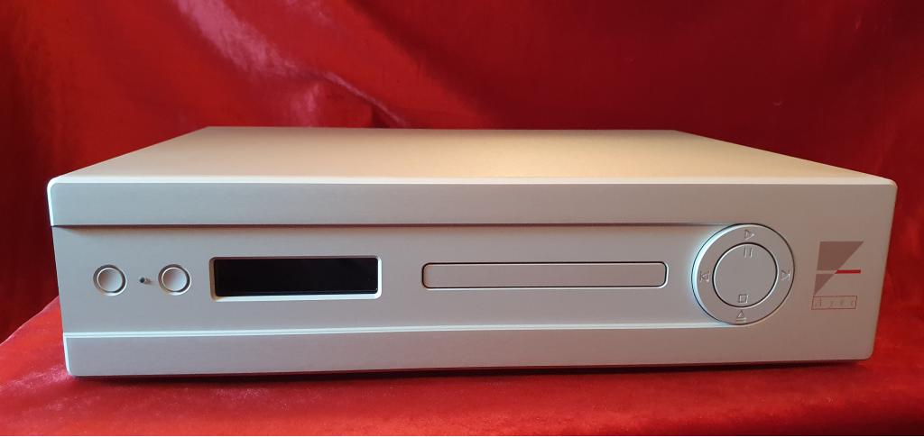 der neue Ayre CX 8 CD Player ist bei uns eingetroffen...