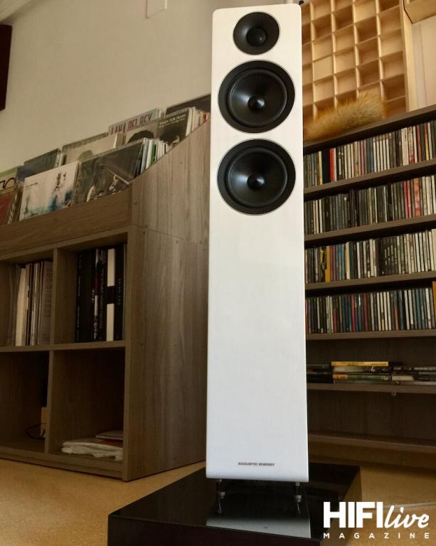 Hifilivemagazin ACOUSTIC ENERGY AE 309: Gute Manieren  Hifilive-Magazin Empfehlung: Acoustic Energy AE 309 Lautsprecher