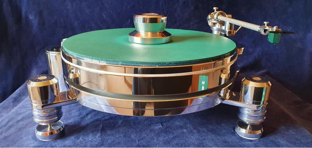 die grüne Alternative, wir haben sie da :  Acoustic Solid 311 Metall mit WTB 213 Tonarm und Hana EL www.berlin-hifi.de und www.audio-offensive.de