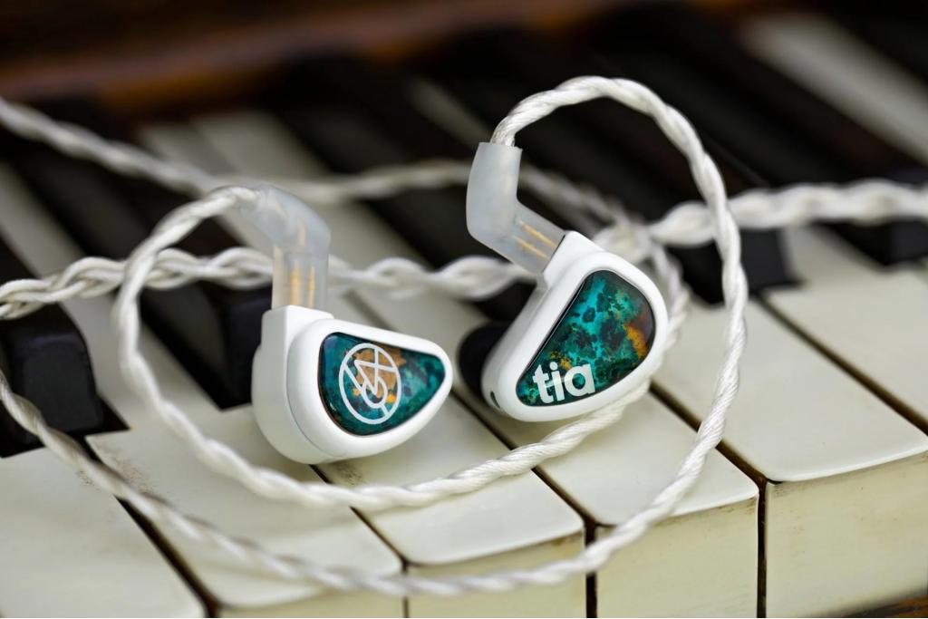 64 Audio - Die In-Ear Spezialisten aus Kanada 64 Audio - Fourté Blanc