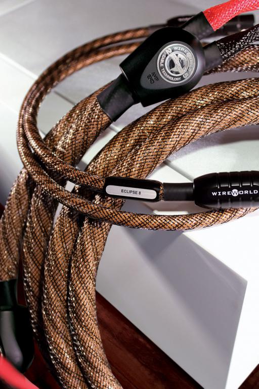 Testbericht: WireWorld Eclipse 8 Lautsprecher-Kabel: Herausragend!  WireWorld_Kabel_Hifi_Digital_USB_Netzkabel_Lautsprecherkabel_Interconnect_Bluetooth_Reference_Babe