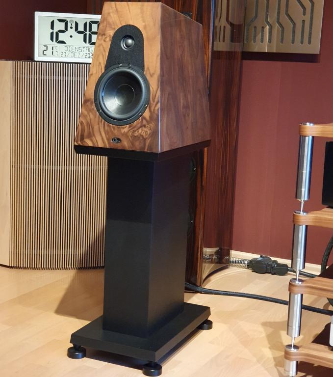 Die sensationellen QLN Signature aus Schweden neu bei uns und auf den Norddeutschen Hifi Tagen www.audio-offensive.de und www.berlin-hifi.de